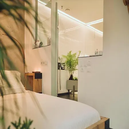 Lovely, 1898 Jugendstil Design Apartment, Old Centre, Fully Renovated With Parkview Near Amsterdam And Zandvoort, Bloemendaal *