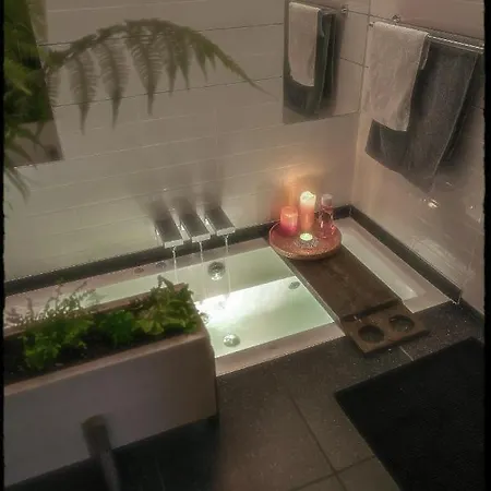 Apartment Jugendstil Parkview: 1898 Renovated *